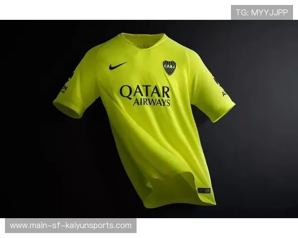 青年球员签约后首次亮相 备受当地媒体关注，青年球衣什么意思